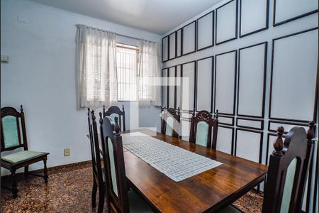 Casa à venda com 194m², 4 quartos e 2 vagasSala de Jantar