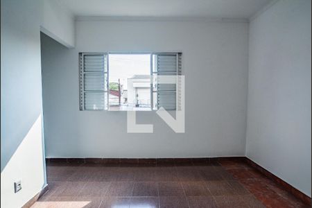 Casa à venda com 194m², 4 quartos e 2 vagasSuíte 1