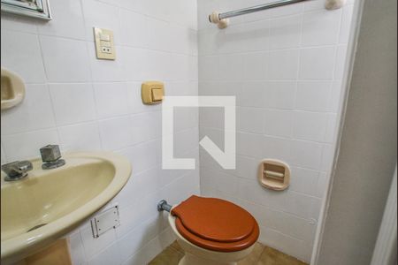 Casa à venda com 194m², 4 quartos e 2 vagasBanheiro da Suíte 2