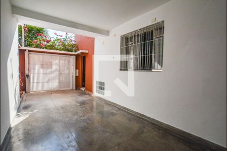 Casa à venda com 194m², 4 quartos e 2 vagasGaragem
