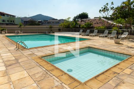 Apartamento à venda com 73m², 3 quartos e 1 vaga Apartamento à venda com 73m², 3 quartos e 1 vagaÁrea comum - Piscina