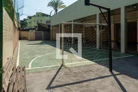 Apartamento à venda com 73m², 3 quartos e 1 vaga Apartamento à venda com 73m², 3 quartos e 1 vagaÁrea comum - Quadra poliesportiva