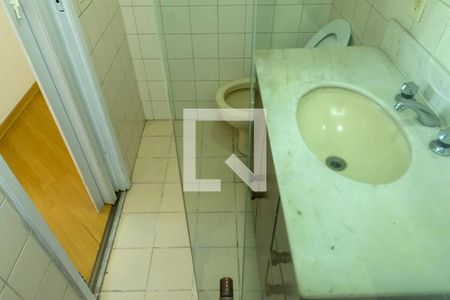 Apartamento à venda com 73m², 3 quartos e 1 vaga Apartamento à venda com 73m², 3 quartos e 1 vagaBanheiro 1