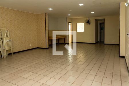 Apartamento à venda com 73m², 3 quartos e 1 vaga Apartamento à venda com 73m², 3 quartos e 1 vagaÁrea comum - Salão de festas