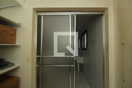 Apartamento para alugar com 225m², 2 quartos e 2 vagasDispensa 