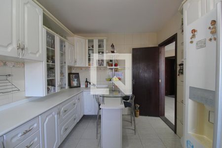 Casa à venda com 250m², 3 quartos e 3 vagasCozinha