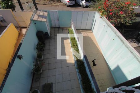 Casa à venda com 250m², 3 quartos e 3 vagasVaranda da suíte - Vista
