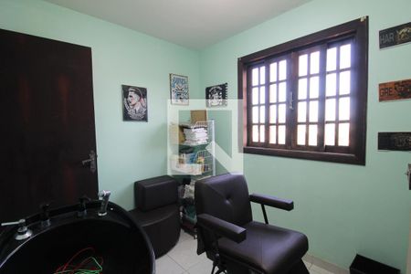 Casa à venda com 250m², 3 quartos e 3 vagasÁrea de serviço - Quarto