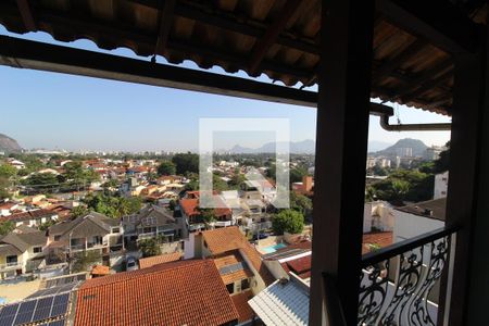 Casa à venda com 250m², 3 quartos e 3 vagasVaranda do quarto 1