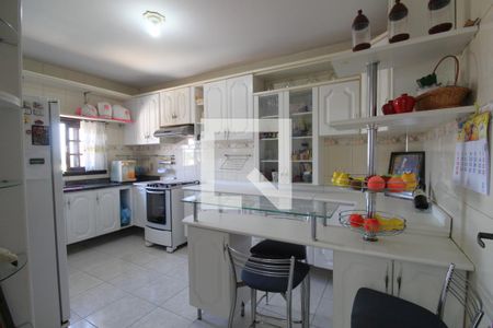 Casa à venda com 250m², 3 quartos e 3 vagasCozinha