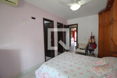 Casa à venda com 250m², 3 quartos e 3 vagasSuíte