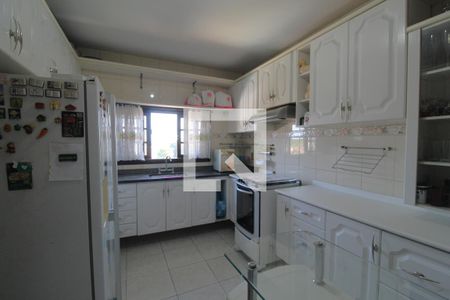 Casa à venda com 250m², 3 quartos e 3 vagasCozinha