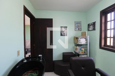 Casa à venda com 250m², 3 quartos e 3 vagasÁrea de serviço - Quarto