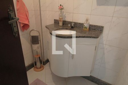 Casa à venda com 250m², 3 quartos e 3 vagasLavabo