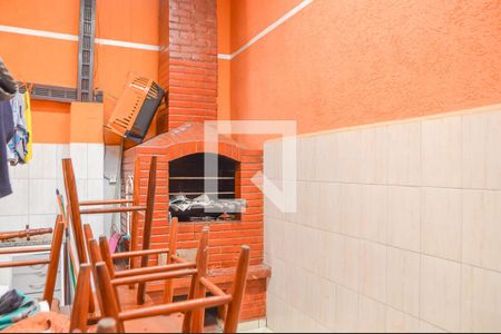 Casa à venda com 220m², 3 quartos e 3 vagas Casa à venda com 220m², 3 quartos e 3 vagasÁrea de Serviço