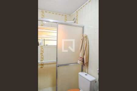 Casa à venda com 220m², 3 quartos e 3 vagas Casa à venda com 220m², 3 quartos e 3 vagasBanheiro