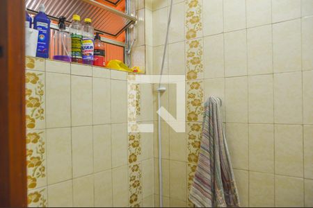 Casa à venda com 220m², 3 quartos e 3 vagas Casa à venda com 220m², 3 quartos e 3 vagasBanheiro 2