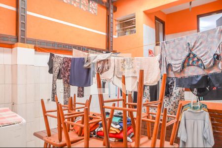 Casa à venda com 220m², 3 quartos e 3 vagas Casa à venda com 220m², 3 quartos e 3 vagasÁrea de Serviço