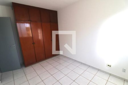 Quarto 2 de apartamento para alugar com 3 quartos, 85m² em Conjunto Fabiana, Goiânia