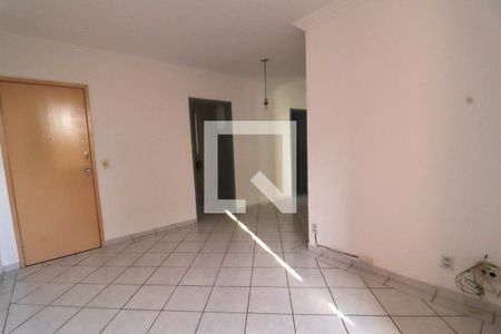 Sala de apartamento para alugar com 3 quartos, 85m² em Conjunto Fabiana, Goiânia