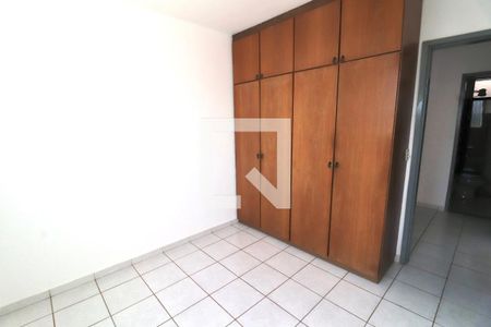 Quarto 1 de apartamento para alugar com 3 quartos, 85m² em Conjunto Fabiana, Goiânia