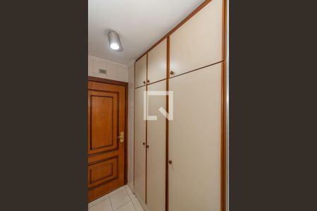 Apartamento à venda com 116m², 3 quartos e 2 vagas Apartamento à venda com 116m², 3 quartos e 2 vagasCozinha - Armários