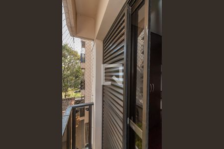 Apartamento à venda com 116m², 3 quartos e 2 vagas Apartamento à venda com 116m², 3 quartos e 2 vagasVaranda Quarto 1