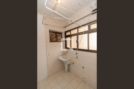 Apartamento à venda com 116m², 3 quartos e 2 vagas Apartamento à venda com 116m², 3 quartos e 2 vagasÁrea de Serviço