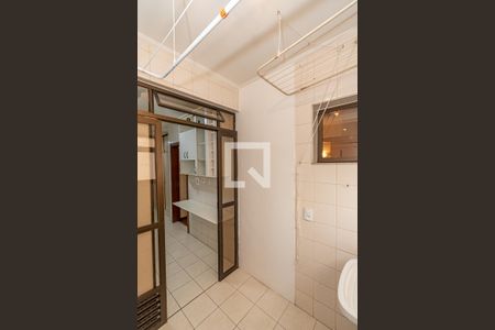 Apartamento à venda com 116m², 3 quartos e 2 vagas Apartamento à venda com 116m², 3 quartos e 2 vagasÁrea de Serviço