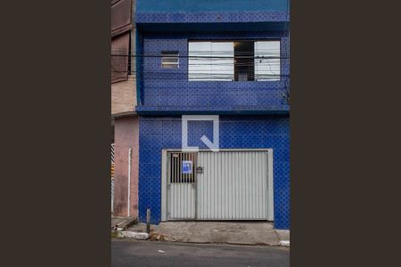 Casa à venda com 124m², 4 quartos e 2 vagasFachada