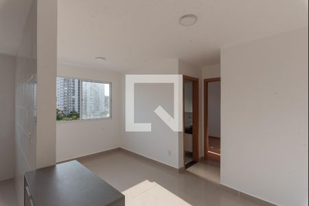 Sala de apartamento para alugar com 2 quartos, 43m² em Parque Industrial, Campinas