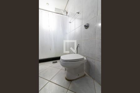 Apartamento à venda com 121m², 2 quartos e 1 vaga Apartamento à venda com 121m², 2 quartos e 1 vagaBanheiro