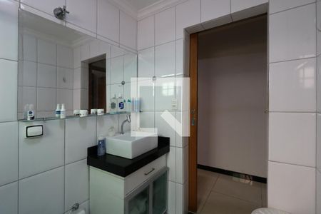 Casa à venda com 195m², 3 quartos e 3 vagasBanheiro Social