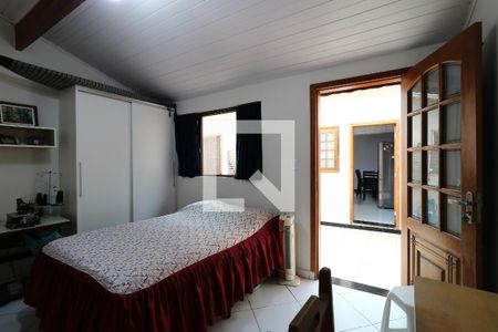 Casa à venda com 195m², 3 quartos e 3 vagasSuíte 2