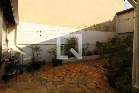 Casa à venda com 195m², 3 quartos e 3 vagasQuintal