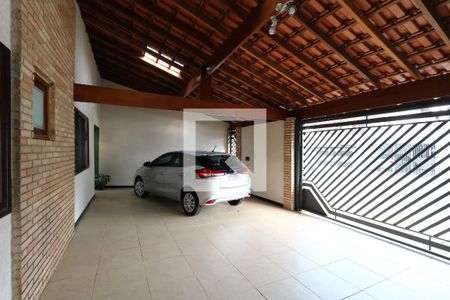 Casa à venda com 195m², 3 quartos e 3 vagasGaragem