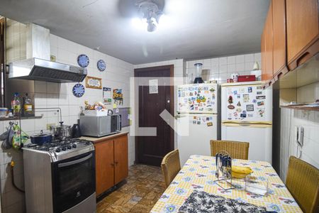 Apartamento para alugar com 149m², 3 quartos e 2 vagas Apartamento para alugar com 149m², 3 quartos e 2 vagasCozinha