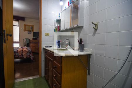 Apartamento para alugar com 149m², 3 quartos e 2 vagas Apartamento para alugar com 149m², 3 quartos e 2 vagasBanheiro da Suíte 1