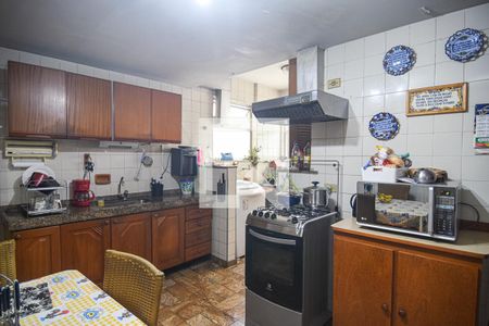 Apartamento para alugar com 149m², 3 quartos e 2 vagas Apartamento para alugar com 149m², 3 quartos e 2 vagasCozinha