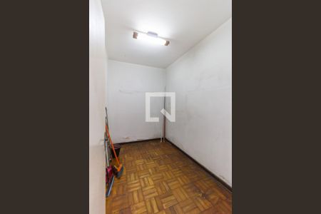 Casa à venda com 250m², 3 quartos e 1 vaga Casa à venda com 250m², 3 quartos e 1 vagaQuarto de Serviço