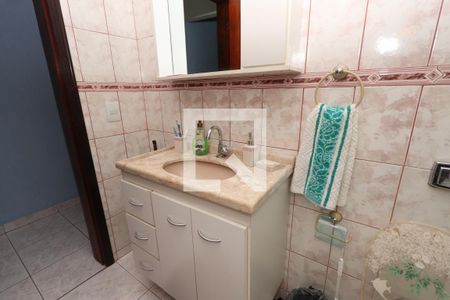 Casa à venda com 200m², 3 quartos e 2 vagasBanheiro Social