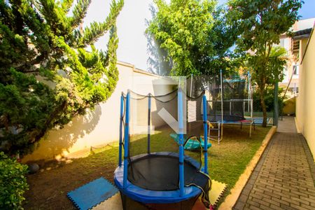 Casa de condomínio para alugar com 200m², 3 quartos e 2 vagas Casa de condomínio para alugar com 200m², 3 quartos e 2 vagasÁrea comum - Playground