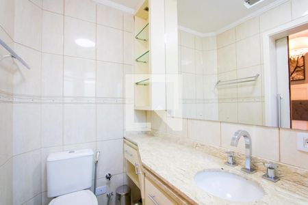 Casa de condomínio para alugar com 200m², 3 quartos e 2 vagas Casa de condomínio para alugar com 200m², 3 quartos e 2 vagasBanheiro do quarto 1