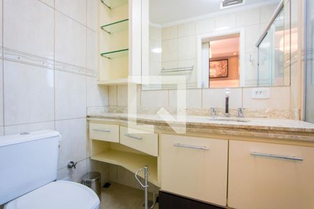 Casa de condomínio para alugar com 200m², 3 quartos e 2 vagas Casa de condomínio para alugar com 200m², 3 quartos e 2 vagasBanheiro do quarto 1