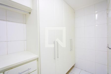 Casa de condomínio para alugar com 200m², 3 quartos e 2 vagas Casa de condomínio para alugar com 200m², 3 quartos e 2 vagasÁrea de serviço