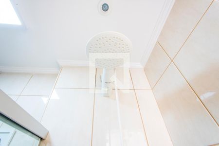 Casa de condomínio para alugar com 200m², 3 quartos e 2 vagas Casa de condomínio para alugar com 200m², 3 quartos e 2 vagasBanheiro social