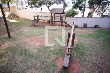 Apartamento para alugar com 120m², 4 quartos e 2 vagasÁrea comum - Playground