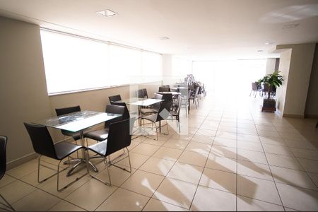 Apartamento para alugar com 120m², 4 quartos e 2 vagasÁrea comum - Salão de festas