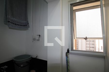 Apartamento à venda com 71m², 2 quartos e 2 vagasÀrea de serviço 