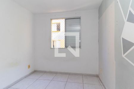 Quarto 1 de apartamento para alugar com 2 quartos, 45m² em Vila Carmosina, São Paulo